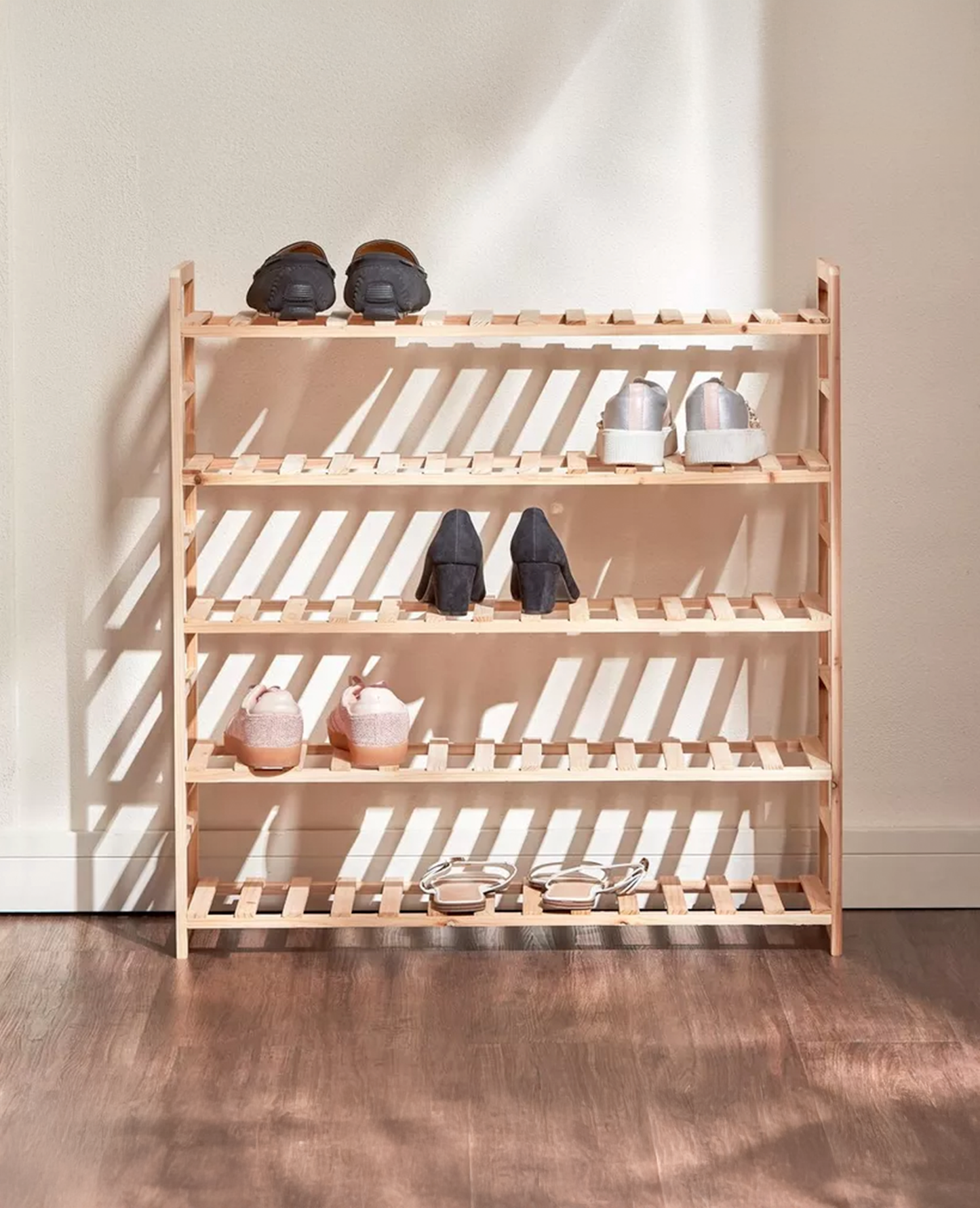 Shoerack - Cast