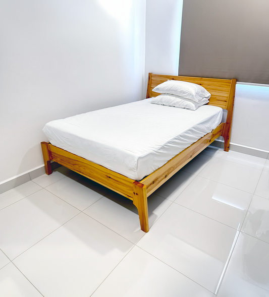 Bed - Moderna